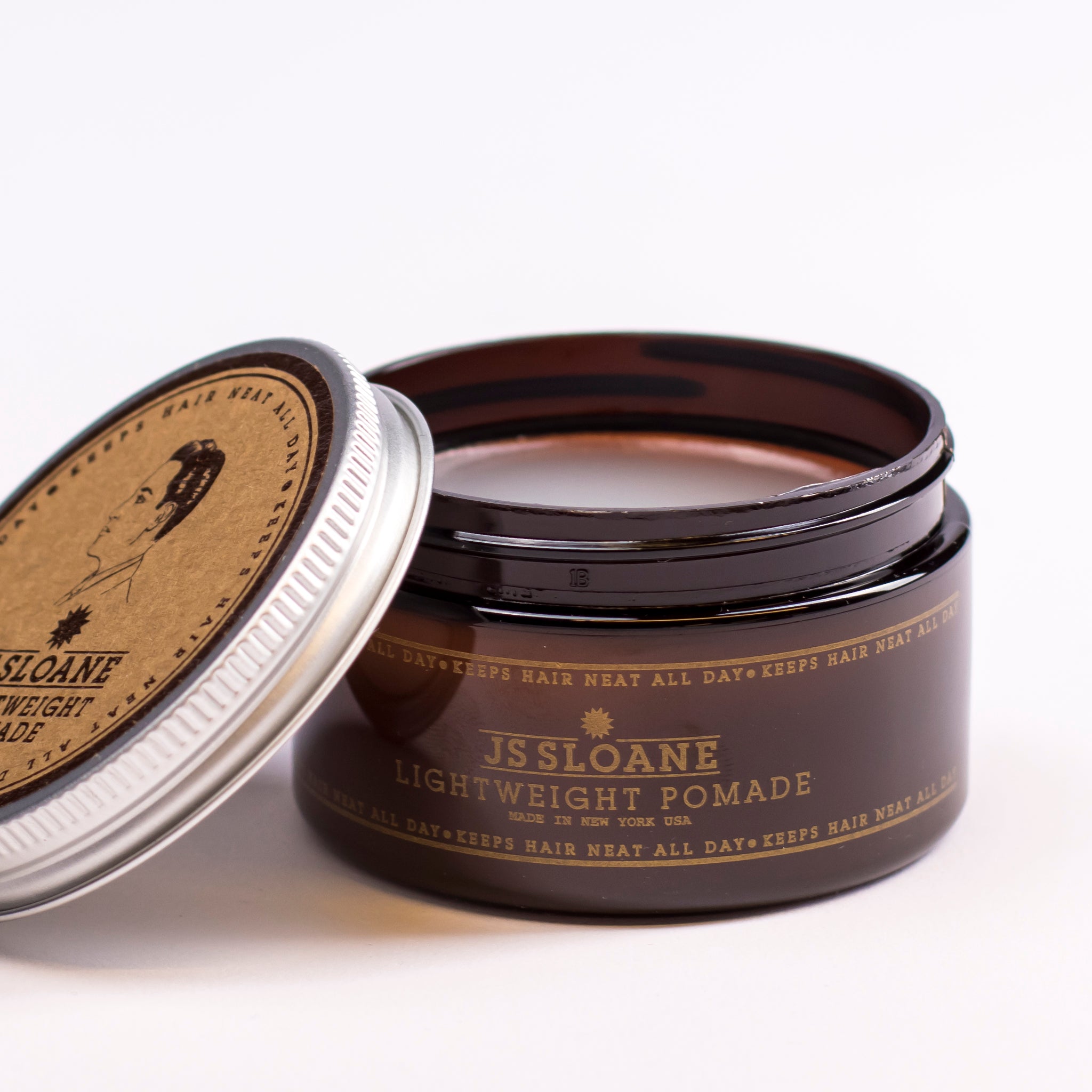 Lightweight Pomade