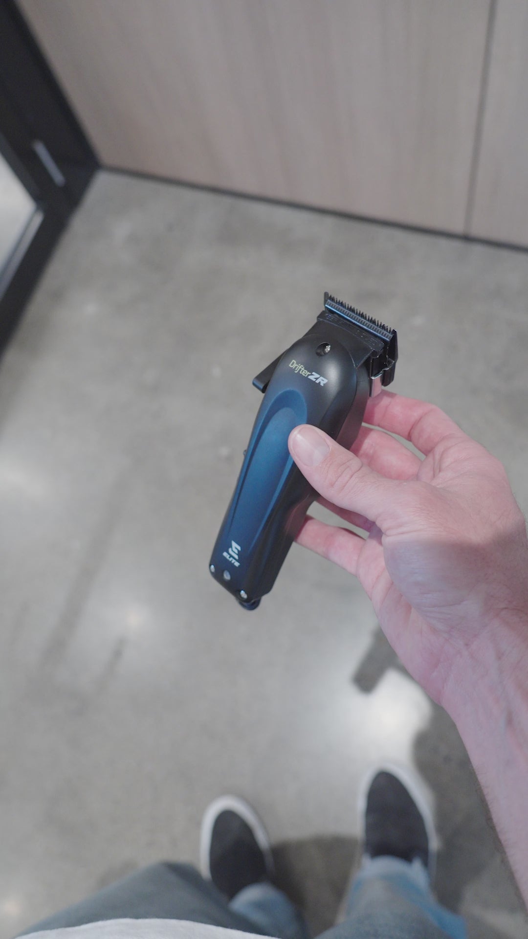 Load video: Elite Drifter ZR Clipper